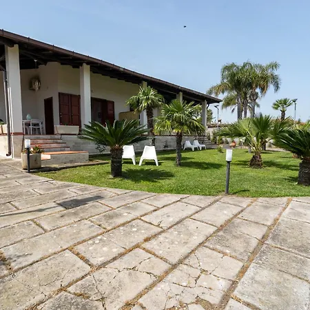 Aparthotel Fameda House *